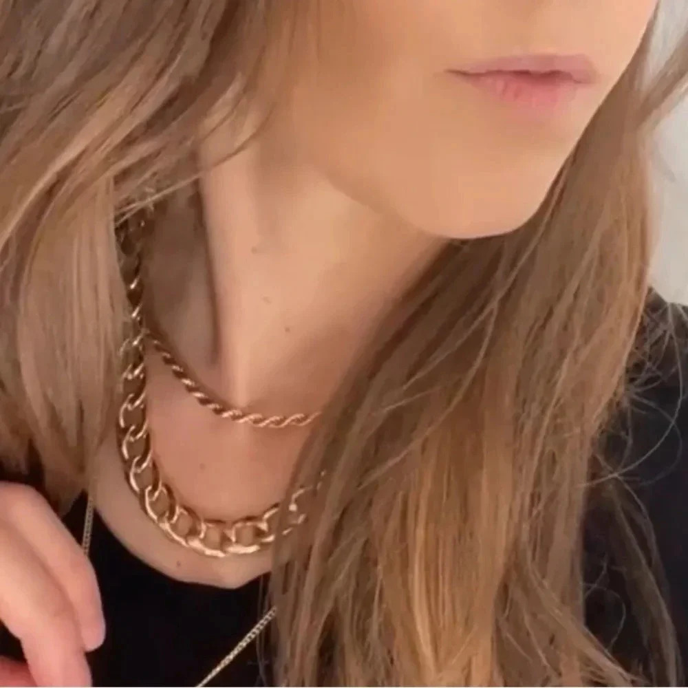 Necklace - Picture 5 of 5